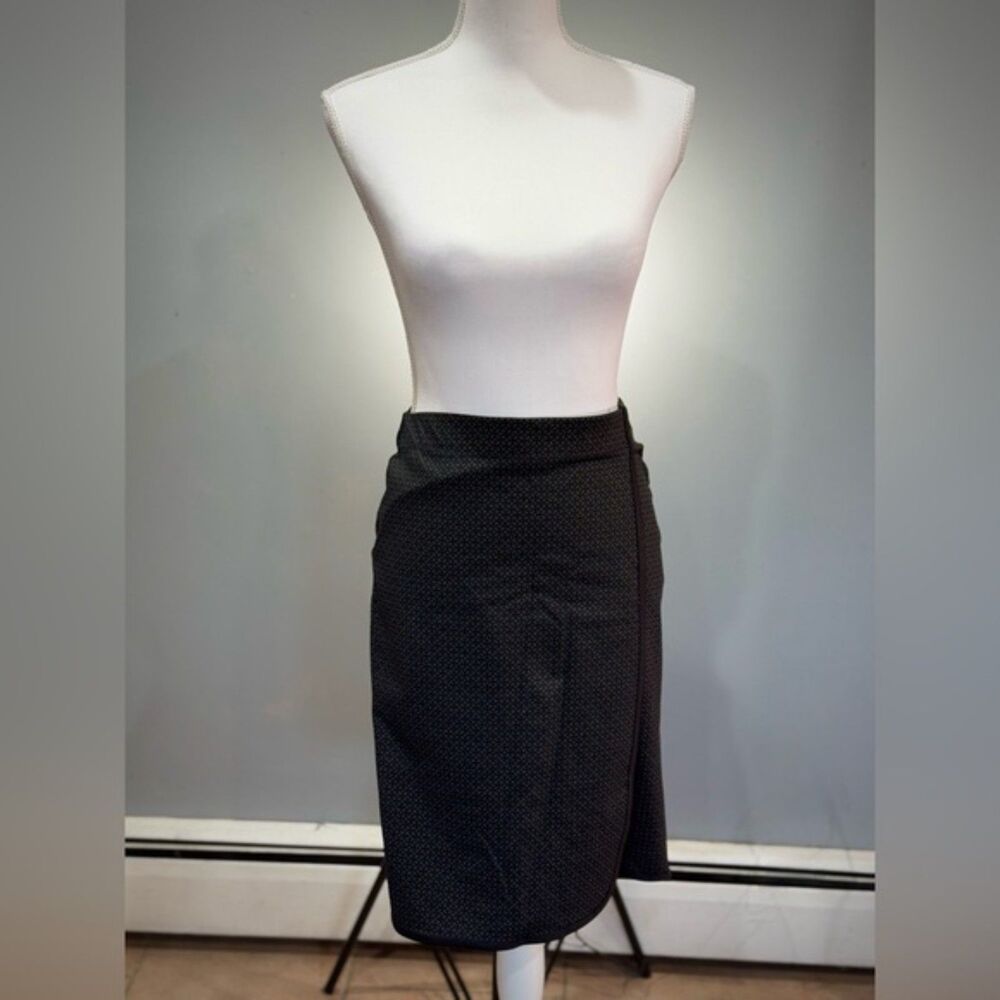 CLEARANCE! Black Max Studio Geometric Skirt Size XS NWT